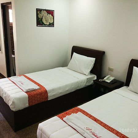 Batangas Bicotels Hotel מראה חיצוני תמונה