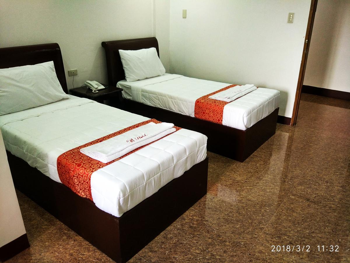 Batangas Bicotels Hotel מראה חיצוני תמונה